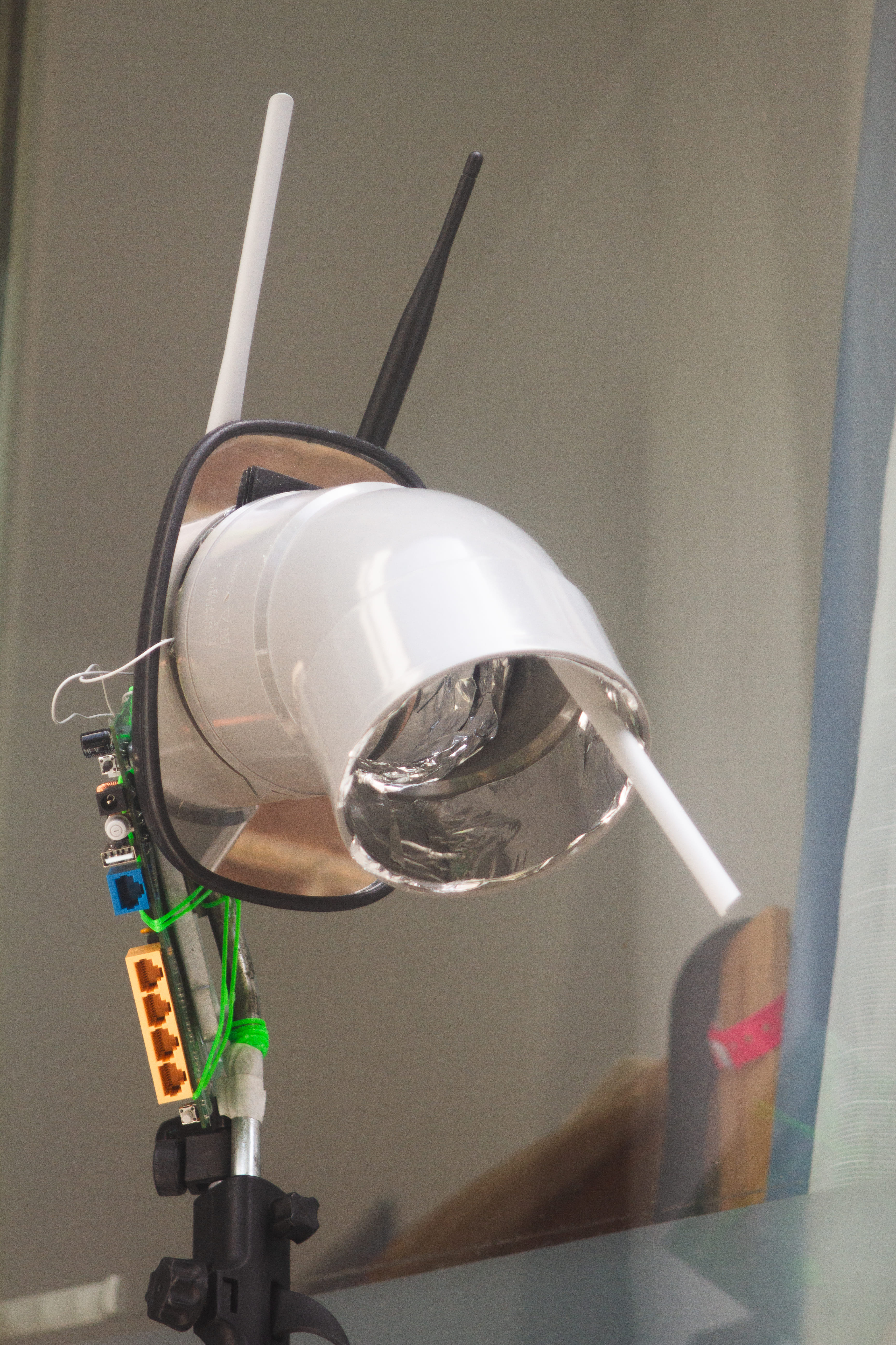 Tripod Antenna